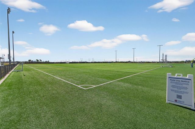 7504 LANTERN PARK AVENUE, Apollo Beach, FL 33572