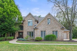 7052 Bennington Woods Drive, Mccandless, PA 15237