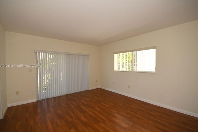 2780 SW 33 AVE, Miami, FL 33133