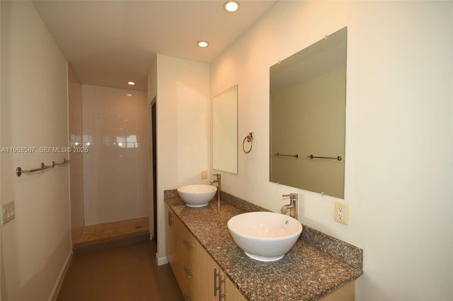 2780 SW 33 AVE, Miami, FL 33133