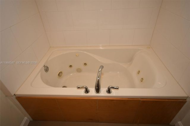 2780 SW 33 AVE, Miami, FL 33133