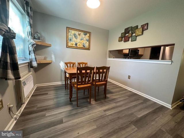 1338-F W WYOMISSING BLVD, West Lawn, PA 19609