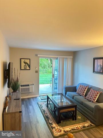 1338-F W WYOMISSING BLVD, West Lawn, PA 19609