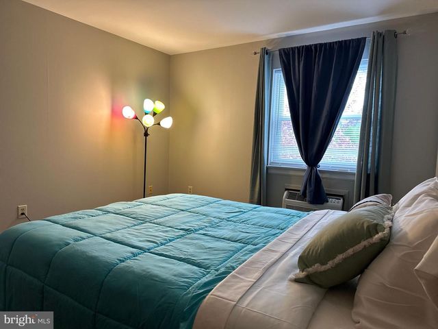 1338-F W WYOMISSING BLVD, West Lawn, PA 19609