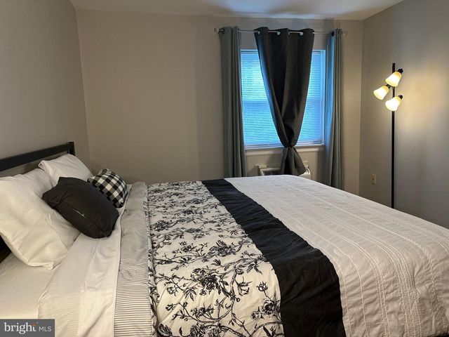 1338-F W WYOMISSING BLVD, West Lawn, PA 19609