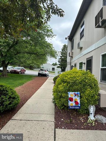 1338-F W WYOMISSING BLVD, West Lawn, PA 19609