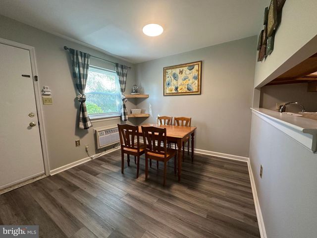 1338-F W WYOMISSING BLVD, West Lawn, PA 19609