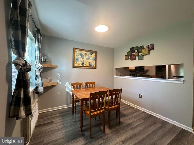 1338-F W WYOMISSING BLVD, West Lawn, PA 19609