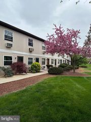 1338-F W WYOMISSING BLVD, West Lawn, PA 19609