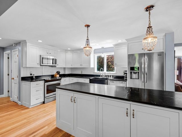 147 Bare Hill Road, Boxford, MA 01921