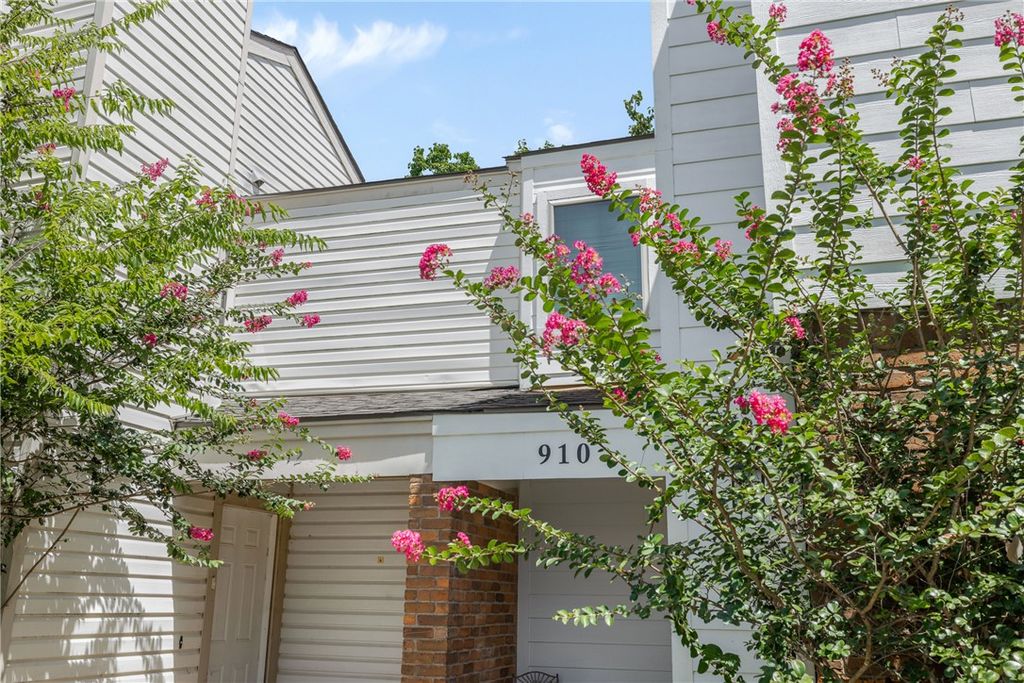 910 Navidad Street, Bryan, TX 77801 — photo 4