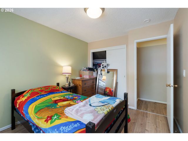 3142 22ND Ave, Forest Grove, OR 97116