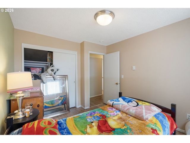 3142 22ND Ave, Forest Grove, OR 97116