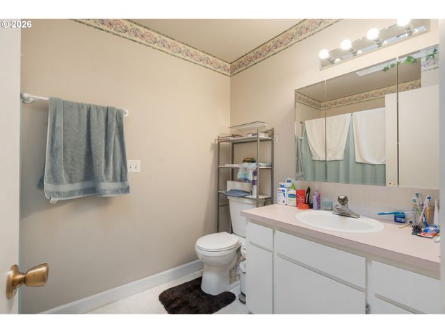 3142 22ND Ave, Forest Grove, OR 97116