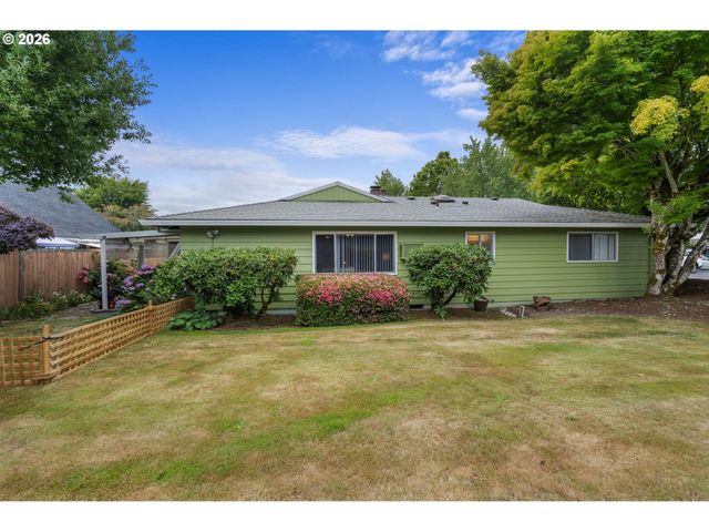 3142 22ND Ave, Forest Grove, OR 97116