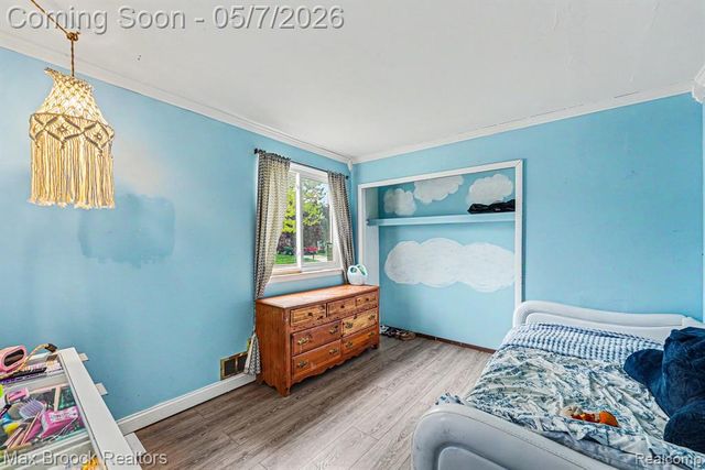 9642 Sharon Street, Taylor, MI 48180