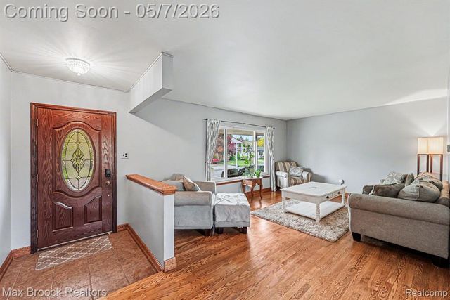 9642 Sharon Street, Taylor, MI 48180