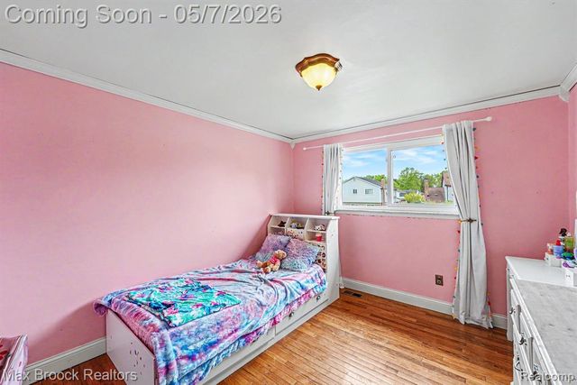 9642 Sharon Street, Taylor, MI 48180