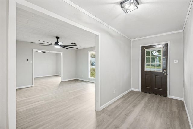 11910 11th Street, Santa Fe, TX 77510