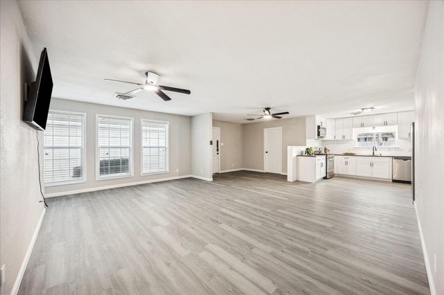 11910 11th Street, Santa Fe, TX 77510