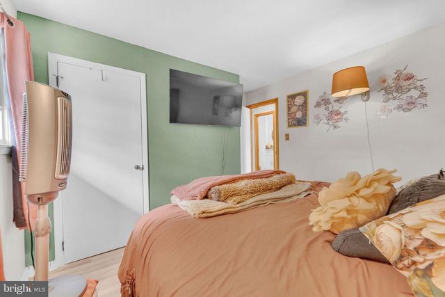 337 DREXEL AVE, Blackwood, NJ 08012