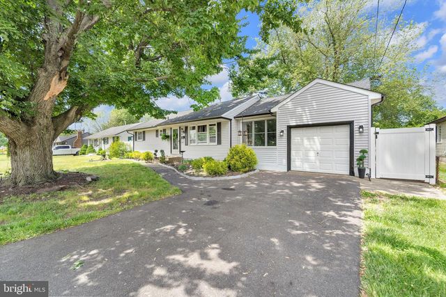 337 DREXEL AVE, Blackwood, NJ 08012