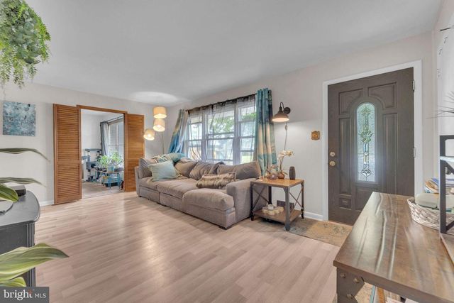337 DREXEL AVE, Blackwood, NJ 08012