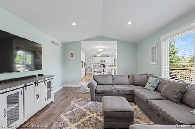 4183 Inglewood Drive, Ypsilanti, MI 48197