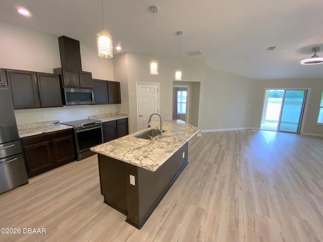 437 Grande Sunningdale Loop, Daytona Beach, FL 32124