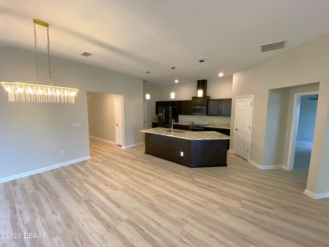 437 Grande Sunningdale Loop, Daytona Beach, FL 32124