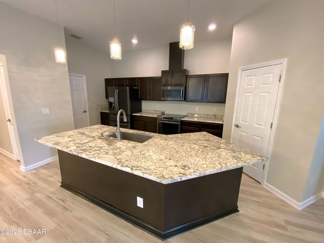 437 Grande Sunningdale Loop, Daytona Beach, FL 32124