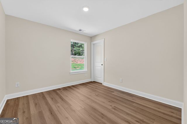 271 Russellville Road, Forsyth, GA 31029