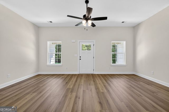 271 Russellville Road, Forsyth, GA 31029