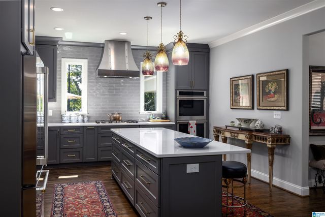 2005 WARWICK COURT, Birmingham, AL 35209