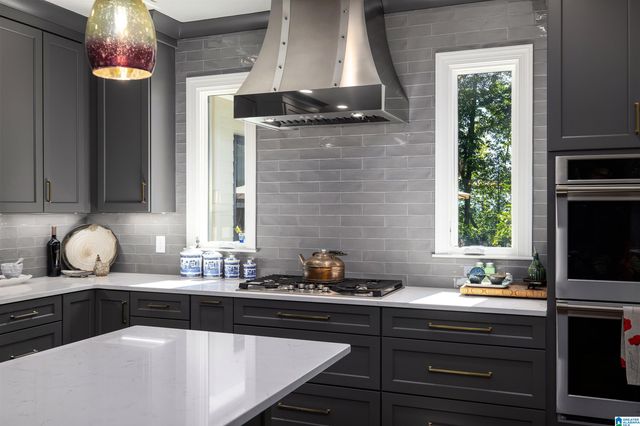 2005 WARWICK COURT, Birmingham, AL 35209