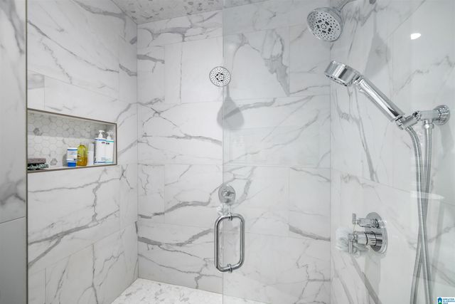 2005 WARWICK COURT, Birmingham, AL 35209