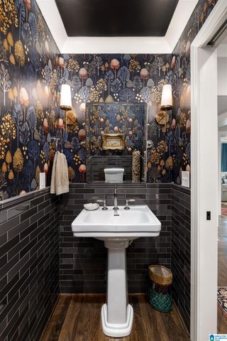 2005 WARWICK COURT, Birmingham, AL 35209