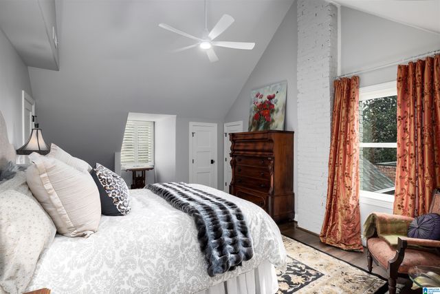 2005 WARWICK COURT, Birmingham, AL 35209