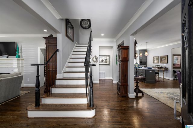 2005 WARWICK COURT, Birmingham, AL 35209