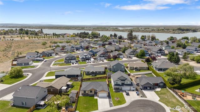 546 S Driftwood Lane, Moses Lake, WA 98837