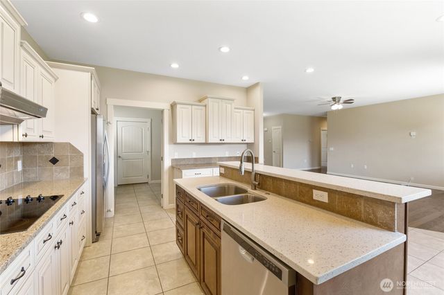 546 S Driftwood Lane, Moses Lake, WA 98837