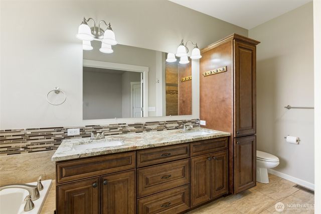 546 S Driftwood Lane, Moses Lake, WA 98837
