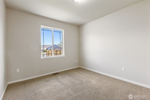 546 S Driftwood Lane, Moses Lake, WA 98837
