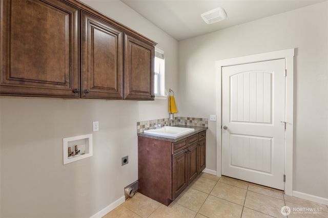 546 S Driftwood Lane, Moses Lake, WA 98837