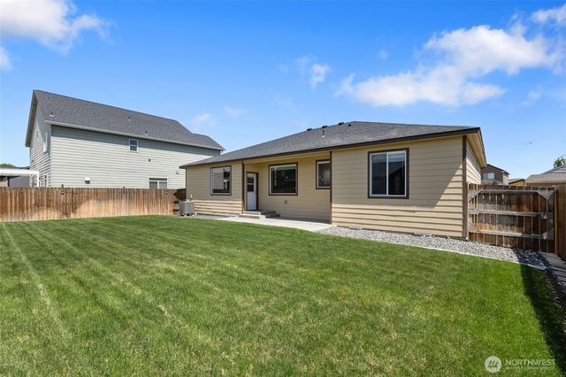 546 S Driftwood Lane, Moses Lake, WA 98837
