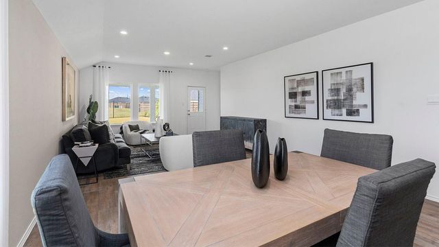 10718 Sage Bend Dr, Beasley, TX 77417