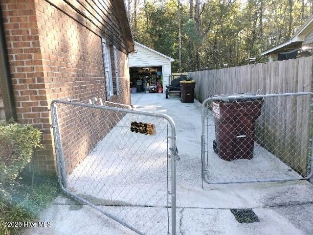 129 Normandy Drive, Wilmington, NC 28412