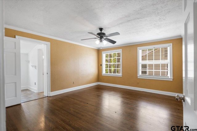 2002 Robertson Ave, Tyler, TX 75701