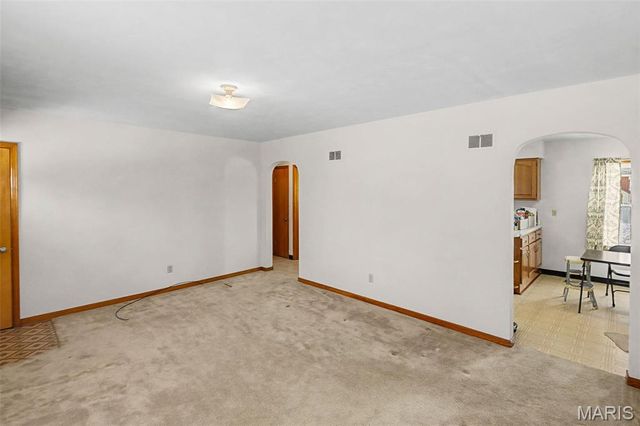 422 E Cherry Street, Columbia, IL 62236