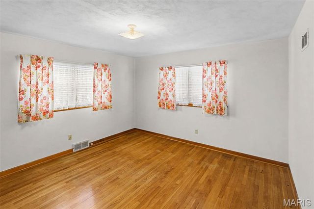 422 E Cherry Street, Columbia, IL 62236